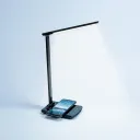 LAMP. LED ESCRITORIO + BASE DE CARGA PARA CELULAR NEG./BCA
